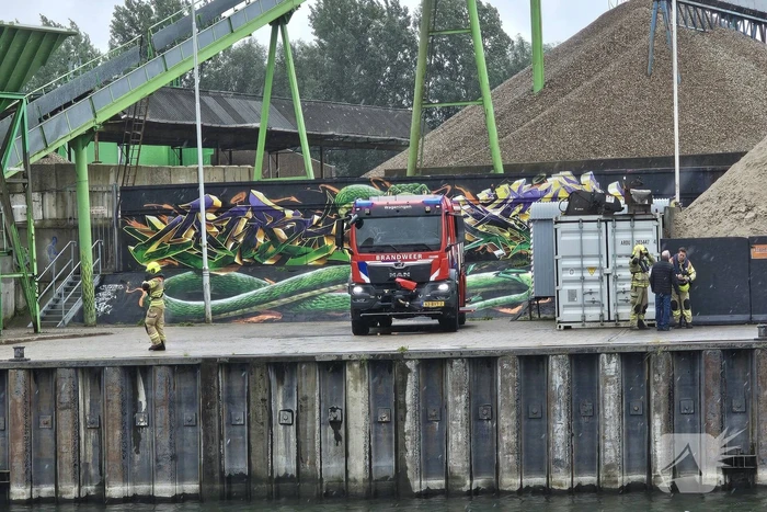 Grote zoektocht in water na aantreffen rollator