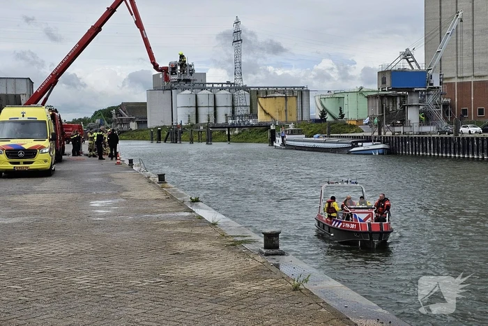 Grote zoektocht in water na aantreffen rollator