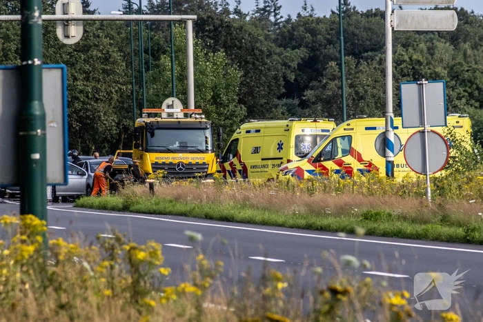 Meerdere voertuigen betrokken bij aanrijding