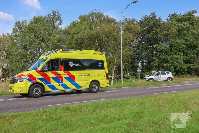Twee voertuigen botsen met elkaar