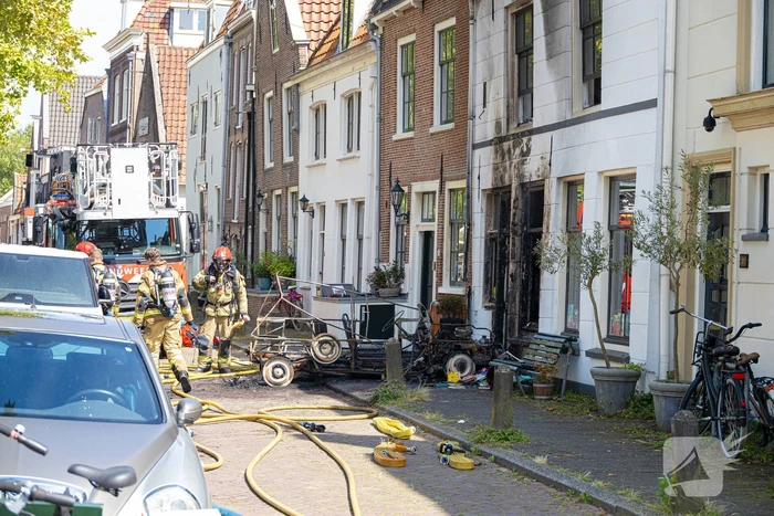 Woning aangetast door voertuigbrand