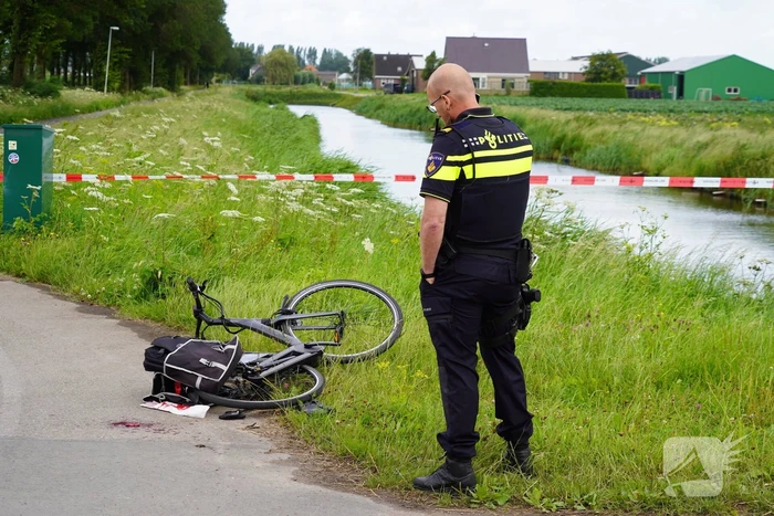Automobilist ziet fietser over het hoofd
