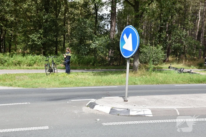 Kind geschept door camper op oversteekplaats