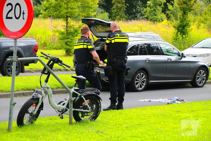 Persoon op fatbike aangereden door automobilist, traumateam opgeroepen