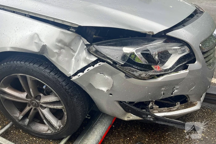 Twee voertuigen zwaar beschadigd na ongeval