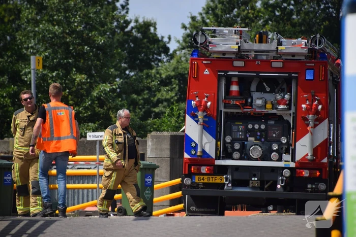 Container in brand bij milieustraat