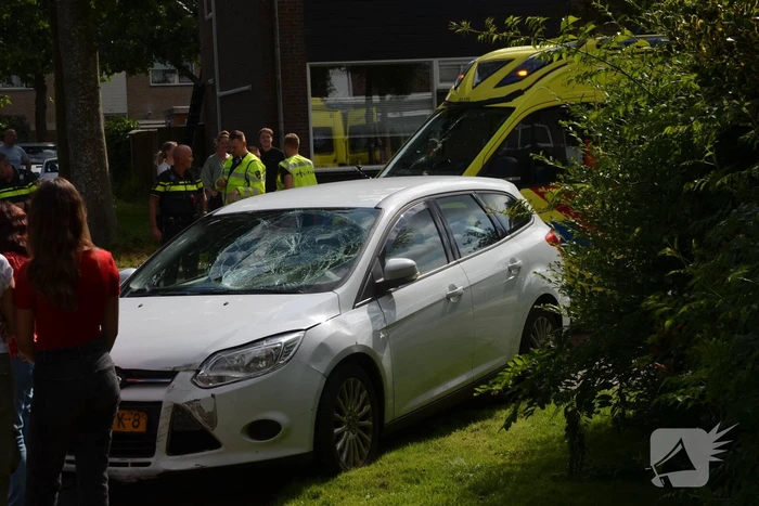 Flinke schade bij aanrijding met auto