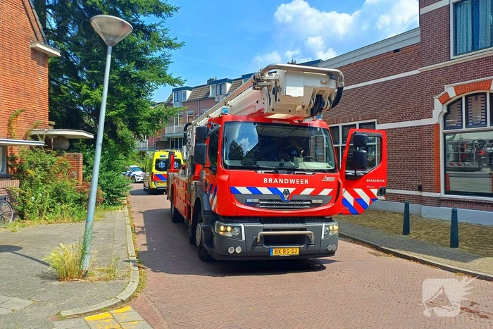 Voorbijganger ontdekt brand in flat