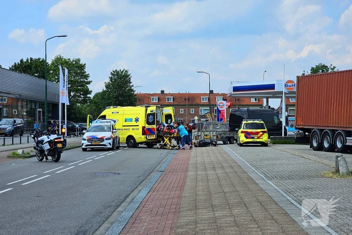 Scooterrijder gewond bij verkeersongeval