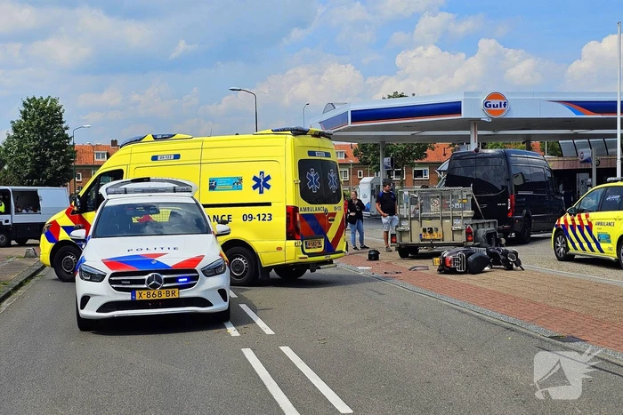 Scooterrijder gewond bij verkeersongeval