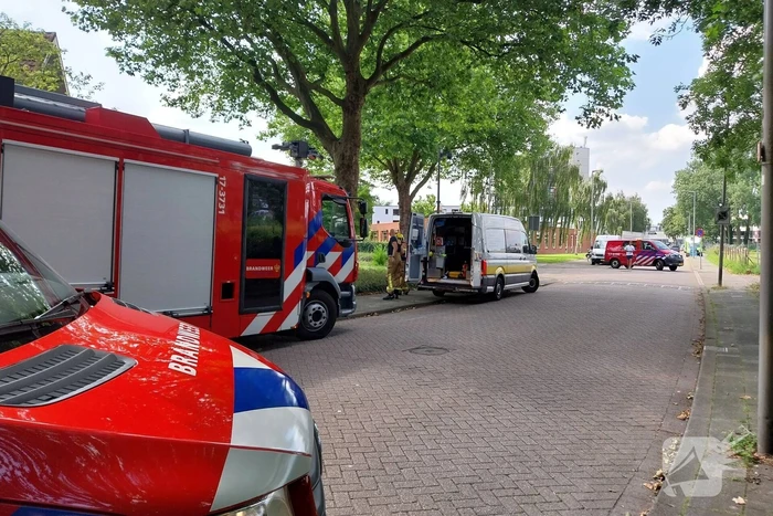 Brandweer onderzoekt gaslucht in woning