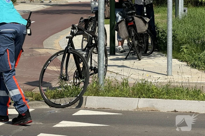 Wielrenner komt hard ten val, traumateam opgeroepen