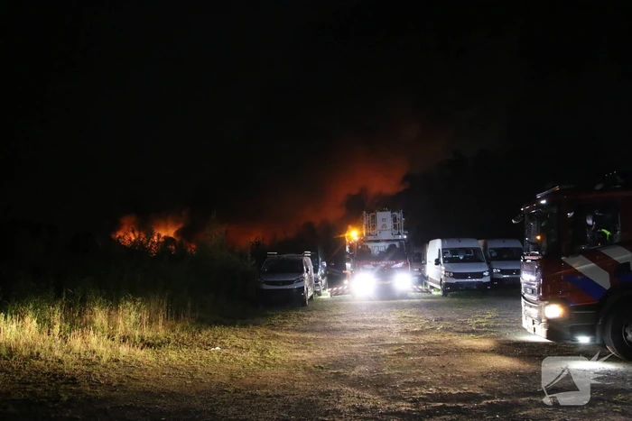 Schuur verwoest door uitslaande brand
