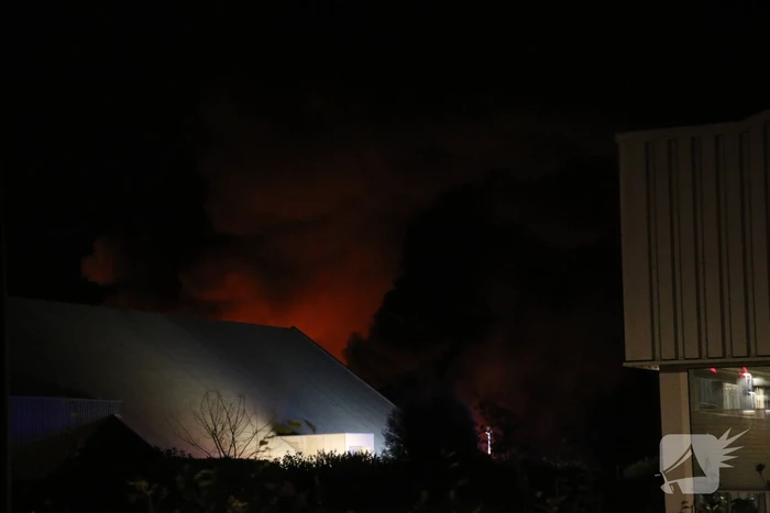 Schuur verwoest door uitslaande brand