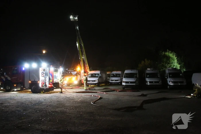 Schuur verwoest door uitslaande brand