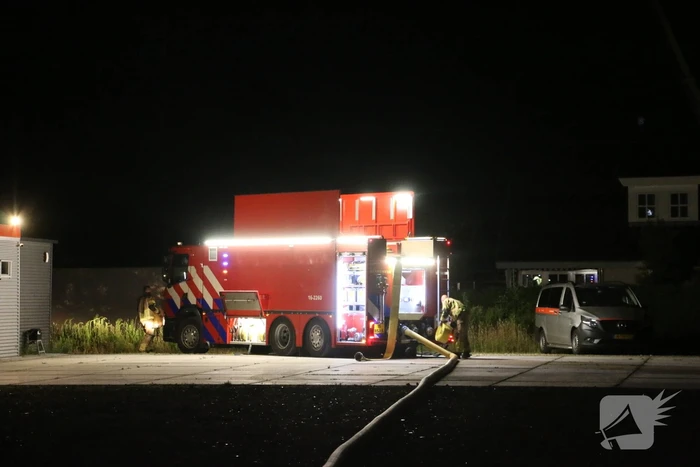 Schuur verwoest door uitslaande brand