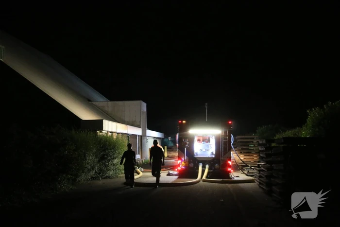 Schuur verwoest door uitslaande brand