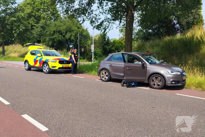 Schade na botsing tussen twee voertuigen