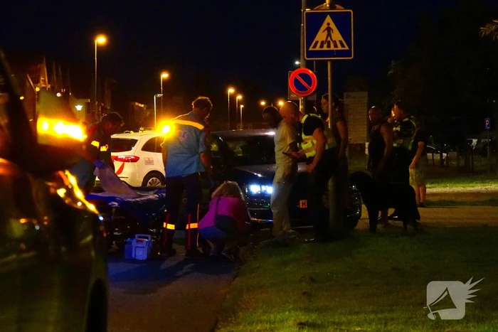 Overstekende voetganger op zebrapad aangereden