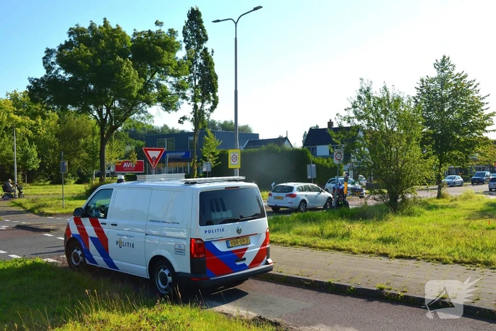 Fietser zwaargewond bij aanrijding met auto