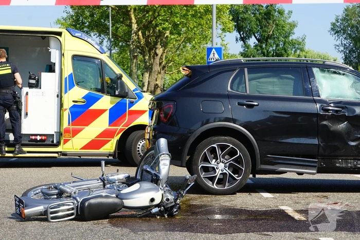 Motorrijder gewond na ongeval met auto