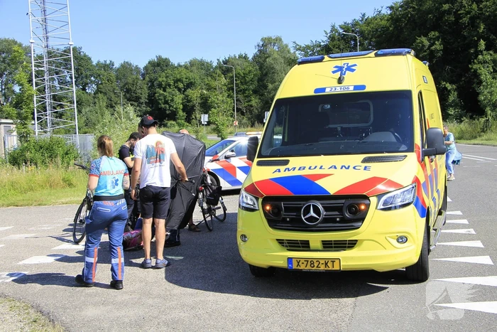 Fietsers botsen op elkaar