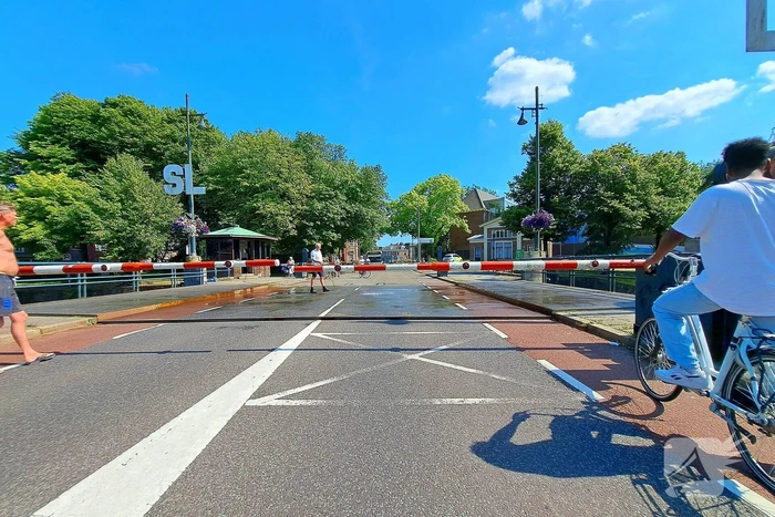 Brug in storing door warmte