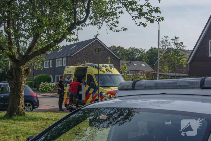 Fietser rijdt tegen openslaande autodeur