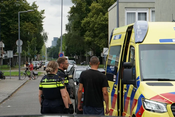 Persoon gewond bij melding steekincident