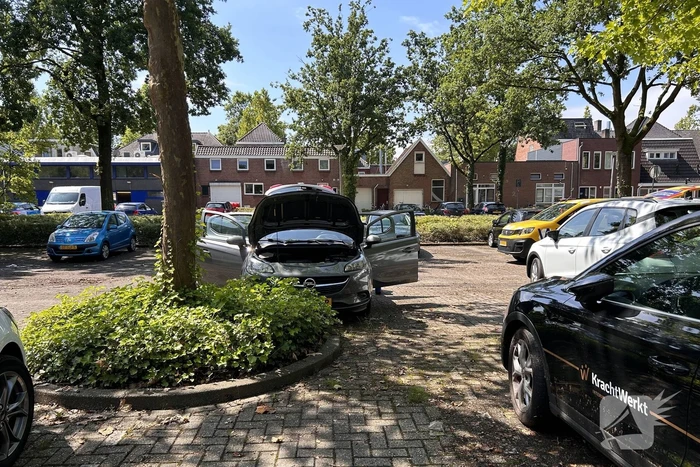 Bergers druk met afslepen voertuigen na hoosbuien