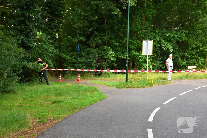 Gewond Persoon naast mountainbike aangetroffen op wegdek