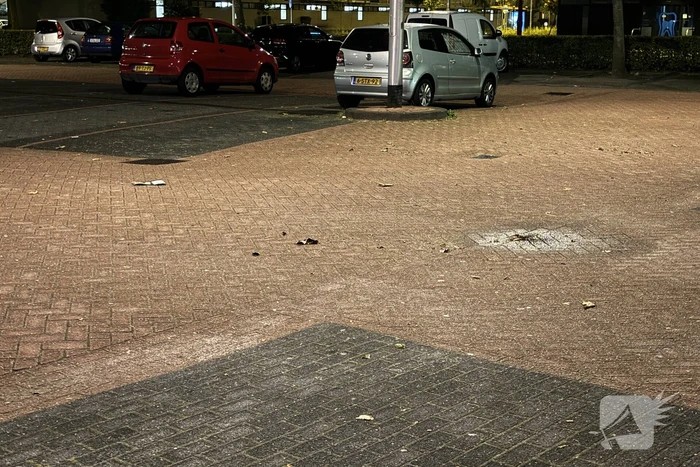 Man met verward gedrag gooit met glas