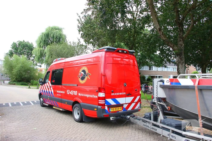Hulpdiensten ingezet voor steppen naast sloot