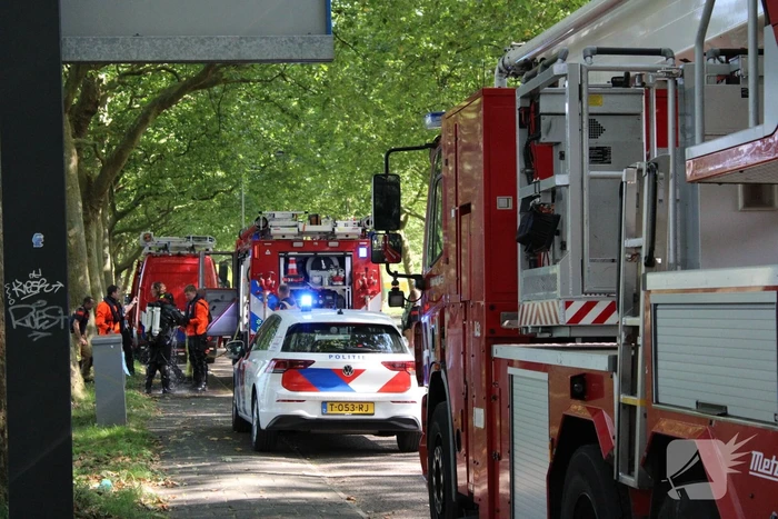 Hulpdiensten groots ingezet voor een te water geraakt persoon