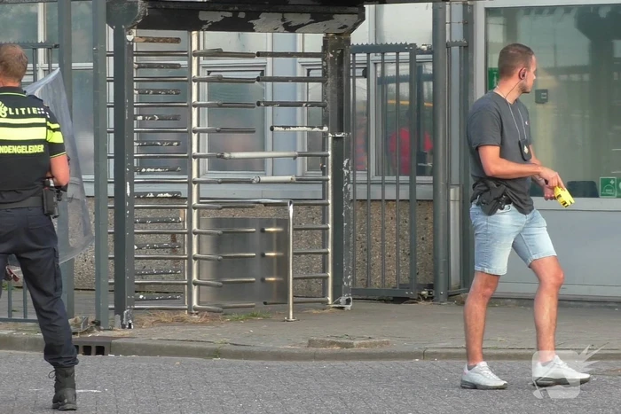 Persoon aangehouden na melding van wapen