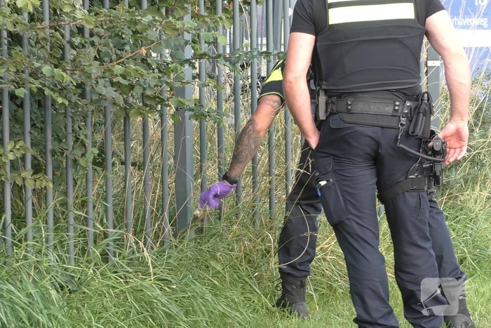 Persoon aangehouden na melding van wapen