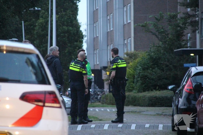 Grote politieinzet bij appartementencomplex