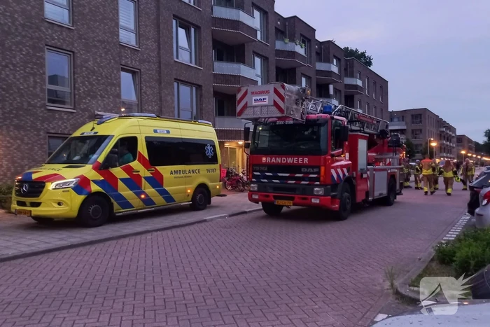 Grote politieinzet bij appartementencomplex