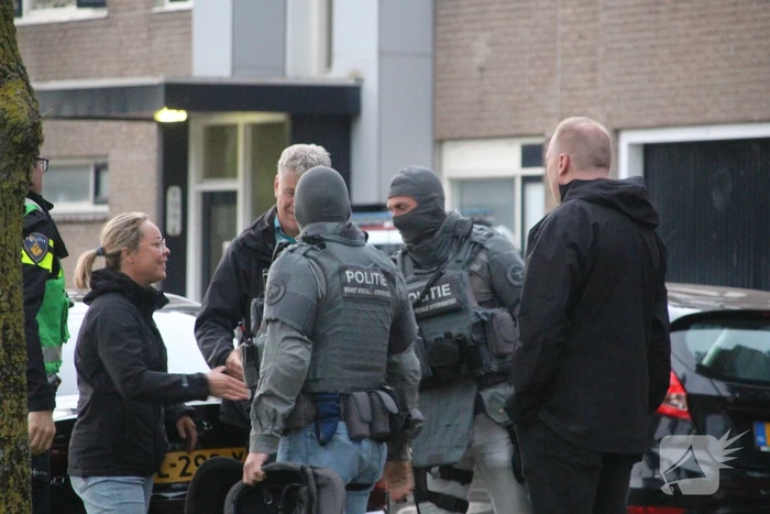 Grote politieinzet bij appartementencomplex