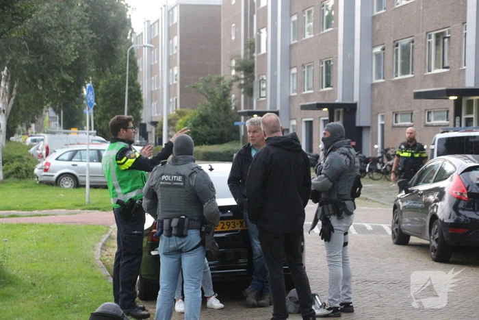 Grote politieinzet bij appartementencomplex