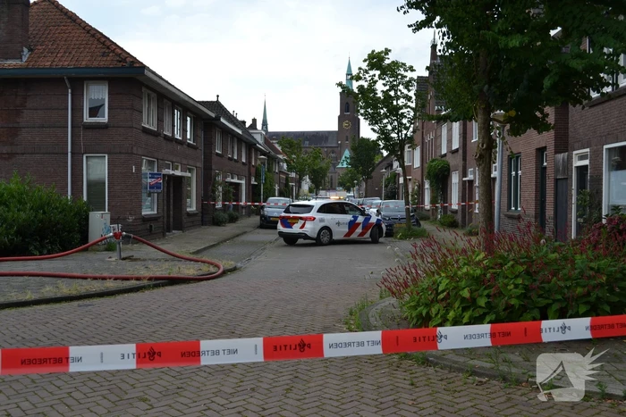 Flinke brand bij autobedrijf