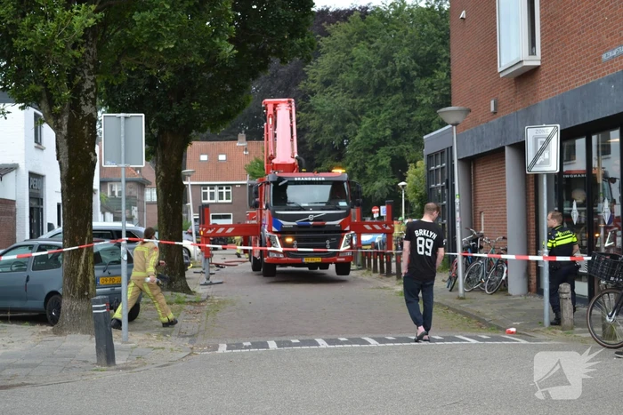 Flinke brand bij autobedrijf