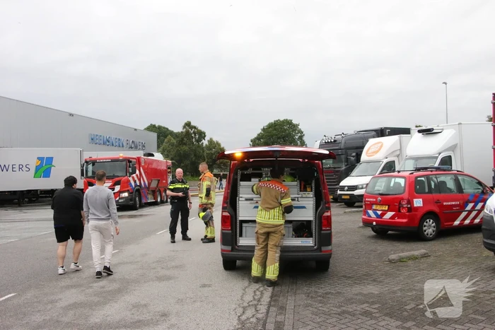 Bedrijf ontruimd door vrachtwagenbrand