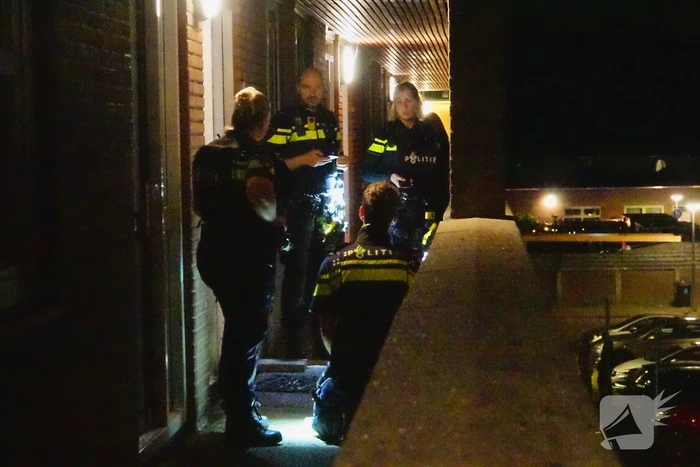 Explosie bij voordeur appartement