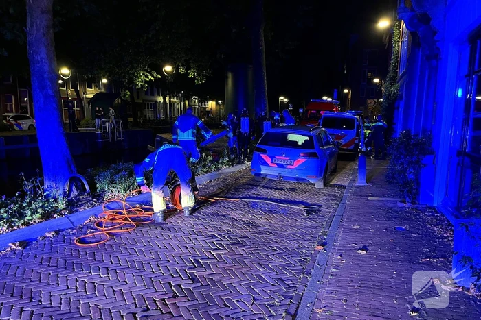 Drenkeling gered danzij oplettende bewoners
