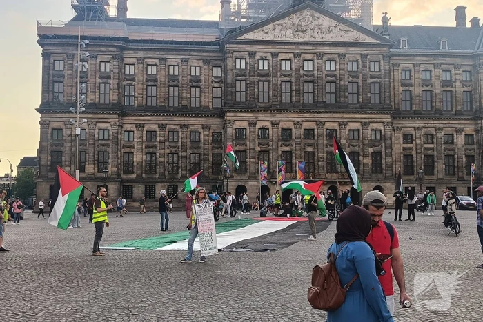 Kleine demonsratie voor free-palestina
