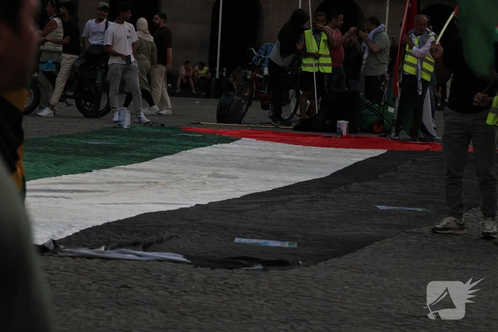 Kleine demonsratie voor free-palestina