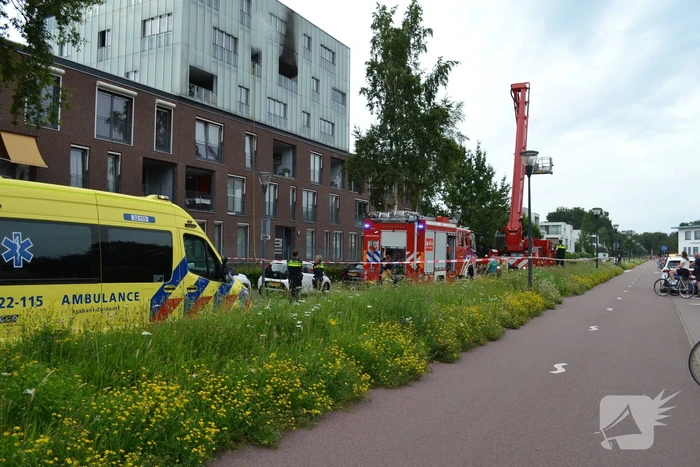 Brand op balkon snel onder controle