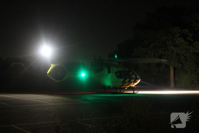 Traumahelikopter landt voor medisch incident