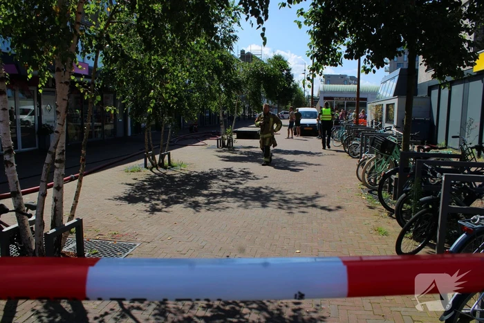 Hulpdiensten groots ingezet voor brandende werkplaats bij fietsenwinkel